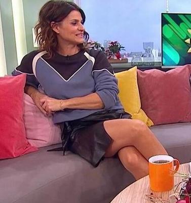 Marlene Lufen dans Nylons en cuir et hautfarbenen - Wixalarm