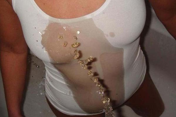 Girls who like wet games - including panty wetting