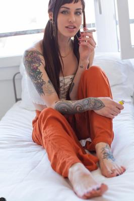 Suicide Girls – Brea – Spliff Fairy