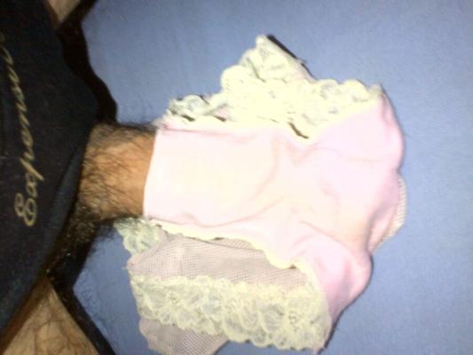 playing with sis her panties