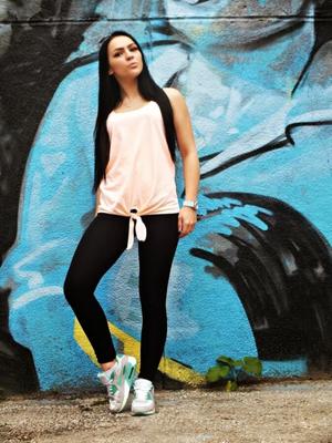 Brunette in Air Max