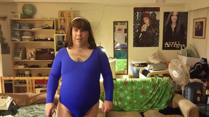 Crossdressing in meinem neuen Trikot