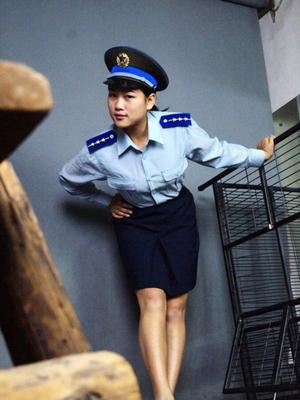 中国軍少女两