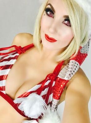 Jessica Nigri Candy Town