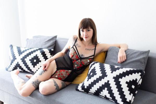 Suicide Girls - Cheesenachobaby - Faveurs de fortune