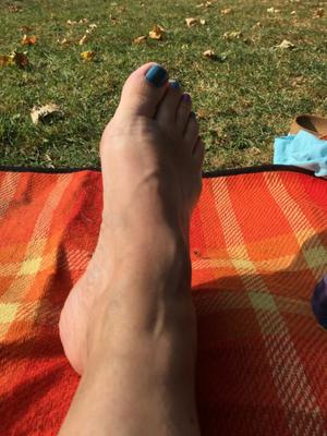 des photos de pieds différentes de moi