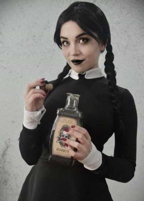 Excitación - Cosplay - Miércoles Addams -