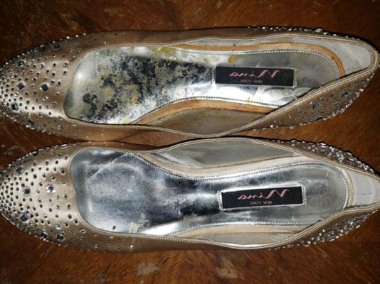 Nina New York - Bridal Ballet Flats w Jewells -- Ivory