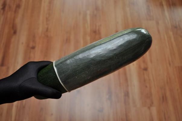 Veggi-Dildo, Mega Zucchini.