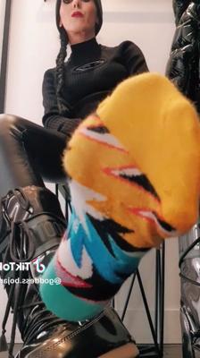 Goddess Bojana - Hot sweaty socks