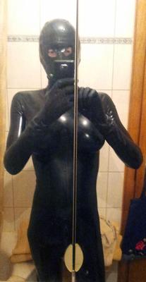 quelques Snaps de mon nouveau Latexstuff ;)