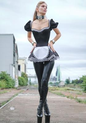 Leila Herring Highstyle Maid Fashion