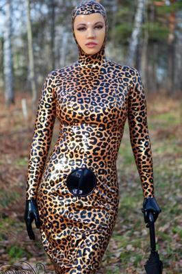 LatexVeronica - Desfile de modas de látex de otoño