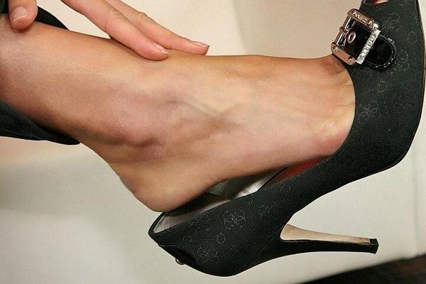 Talons sexy et nylon