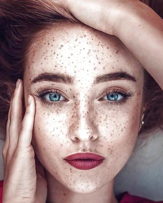 God, I love freckles!