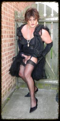 Renee-TV- Travesti exterior