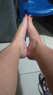 Petite Amateur Brazilian Feet- Size 5