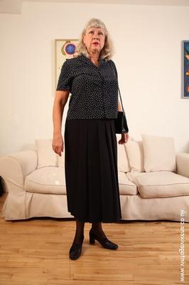 abuelita renate gilf