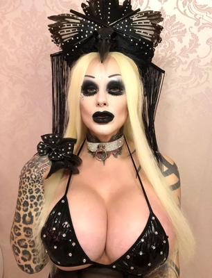 Новая волна GOTH FETISH GODDESSES