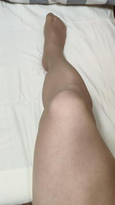 Mis piernas en pantimedias