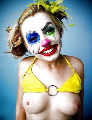 CLOWN BLONDE