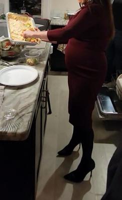 Is my MILF aunt pregnant AGAIN??? Her FIFTH child!