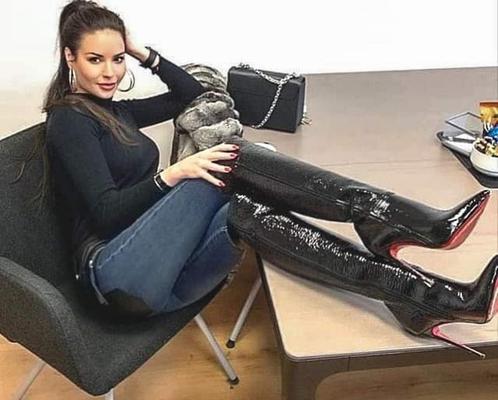 Botas de fetiche, femdom, esclavitud